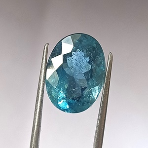 Aigue-marine naturelle de 6,55 carats, bleu Santa Maria, taille ovale facettée, translucide, pierre précieuse en vrac avec jeu de couleurs, provenant du Brésil - Product Image 4