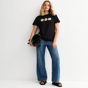 Camisetas Estampadas de Alta Calidad para Mujer, 100% Algodón y Spandex, Tela Suave, Estampado de Margaritas, Cuello Redondo, Corte Regular, Detalle de Botones - Product Image 2
