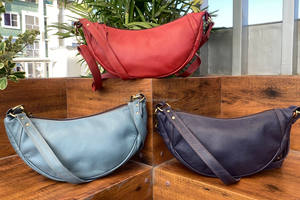 2024 nueva colección diseñador de tendencias bolso cruzado de cuero reciclado bolso de hombro de media luna de cuero colorido de moda para mujer - Product Image 2