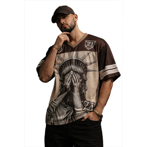 Maillot de sport surdimensionné en maille à strass personnalisé pour homme, style streetwear, imprimé par sublimation, col en V, maillot de football américain - Product Image 1