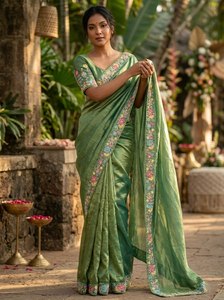 Blusa de Saree Verde con Bordado Floral, Reversible, Antiarrugas, Elástica, para Bodas y Fiestas Indias y Pakistaníes - Product Image 2