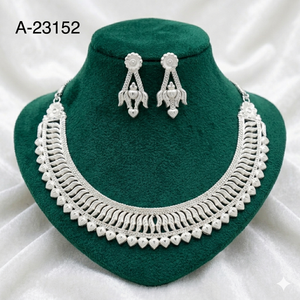 Ensemble collier et boucles d'oreilles plaqué argent pour femme, design floral classique, bijoux en alliage, fiançailles, mariage, mode A-23151 - Product Image 2
