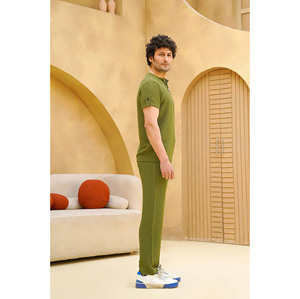 Ensemble de survêtement pour homme SHAGHAF SPORTS, vert olive, manches courtes, col en V, décontracté, taille élastique, couleur unie, coton léger, complet - Product Image 5
