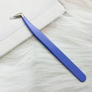 Pince à épiler pour cils RMI Silver Shin Tip 45 degrés en acier inoxydable durable 10 mm avec différentes couleurs revêtuées de poudre et poignée unie - Product Image 2