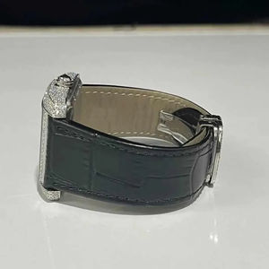 Impresionante Reloj con Esfera Redonda de Moissanita con Corte Baguette y Diseño Elegante, Completamente Cubierto de Piedras, con Esfera de Fecha Clásica y Números Romanos - Product Image 4