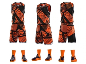 Ensemble de maillot de basket personnalisable : débardeur sans manches et short, impression par transfert thermique, personnalisation sur le devant, polyester à séchage rapide - Product Image 3
