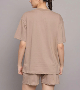 ชุดเสื้อยืดและกางเกงขาสั้นผ้าฟลีซ 2 ชิ้น สำหรับผู้หญิง ผลิตแบบ OEM/ODM ผ้าฝ้าย 100% สีพื้น พร้อมโลโก้พิมพ์ลาย 3 มิติ ตามสั่ง - Product Image 3