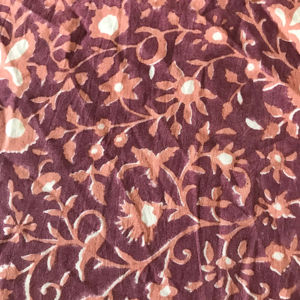 Tela de Algodón Estampada a Mano con Diseño de Enredaderas Florales |   Textiles Étnicos Indios - Product Image 1