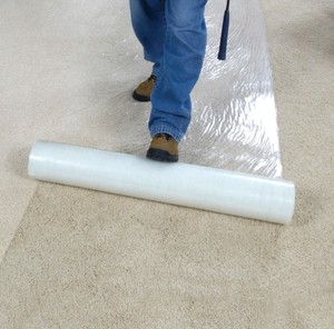 Película Protectora Temporal Autoadhesiva para Alfombras, Translúcida y Suave, Fabricada en Corea, para Superficies de Piso - Product Image 1