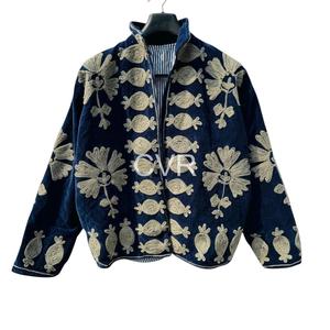 Veste en velours pour femmes grandes tailles, col mandarin, manches longues, motif floral brodé à la main, vêtements d'extérieur d'automne - Product Image 1
