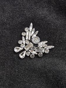 Prix de gros Pantalons de survêtement pour femmes Hip Hop 100% coton Taille élastique Jambes droites Design personnalisé Hiver Devant plat Perlage - Product Image 4