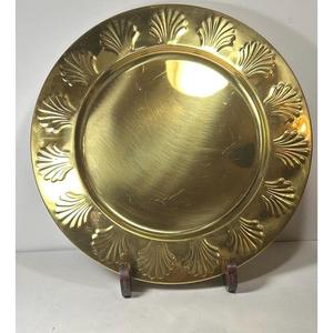 Assiette de présentation en laiton style floral pour restaurants – Vaisselle de luxe pour événements et fêtes - Product Image 4