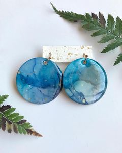 Boucles d'oreilles classiques en résine à clipser pour femme H a CRAFT – Forme personnalisée et tendance pour les fêtes - Product Image 1