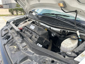 Furgoneta de Carga GMC Savana G23705 2019/2020 Usada en Buen Estado con Transmisión Automática, 77,076 millas (Furgoneta de Panel) - Product Image 2