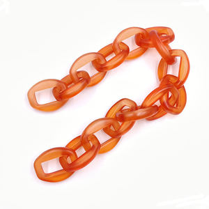 Collier minimaliste en résine à maillons plats, fait main, léger, écologique, bijou tendance, technique artisanale, vente en gros - Product Image 6
