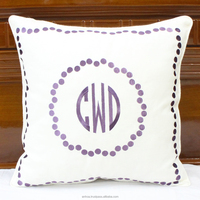 Housse de coussin décorative en lin monogrammée Housse de coussin élégante avec un design unique