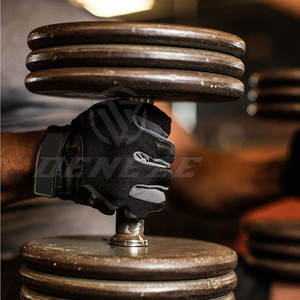 Gants de musculation au design unique et de bonne qualité, best-sellers fabriqués au Pakistan, en vente. - Product Image 6