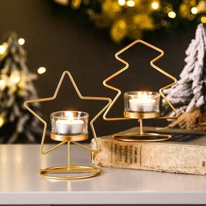 Porte-bougies en métal doré en forme d'étoile de Noël, modernes, écologiques, durables et décoratifs pour la table des fêtes - Product Image 3