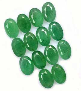 พลอยมรกตทรงเหลี่ยมธรรมชาติสีเขียวสำหรับฝังเครื่องประดับขายส่ง - Product Image 5