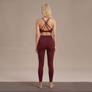 Ensemble de yoga 2 pièces pour hommes grandes tailles, léger, taille haute, sans couture, coupe ajustée, séchage rapide, leggings d'entraînement, ensemble uni - Product Image 6