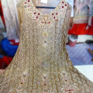 Nuevo Conjunto de Kurta y Pantalón de Moda para Mujer, con Hermosos Apliques, Diseño Étnico, Ideal para Fiestas y Bodas - Product Image 4