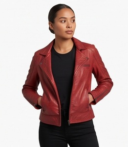 Veste en cuir rouge ajustée pour femme, col rabattu, style moto, coupe slim personnalisée, fermeture éclair intégrale, fournisseur en gros - Product Image 3