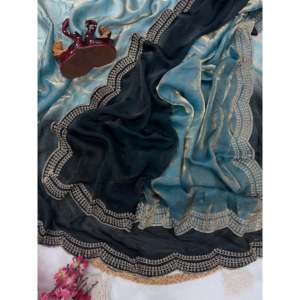 Sari de créateur pour les occasions spéciales, fait main, 100% organza de soie avec travail de diamants Jarkhan - Product Image 6