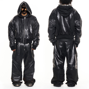 Survêtement en cuir noir pour homme avec capuche, fermeture éclair intégrale, coupe ample, style streetwear, tenue d'hiver avec poches latérales - Product Image 2
