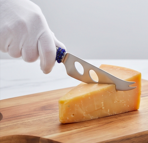 Ensemble de 4 couteaux à fromage en acier inoxydable avec manches micro-perforés, outils à fromage colorés, spatule de service - Product Image 6