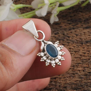 Pendentif en topaze bleue de Londres naturelle, argent sterling 925, bijoux en pierres précieuses faits à la main, collier en topaze bleue profonde, charme pour femmes, vente en gros - Product Image 3