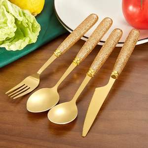 Ensemble de couverts en acier inoxydable écologiques au fini éclatant pour les célébrations et l'usage quotidien, vaisselle de haute qualité avec un design réutilisable - Product Image 5