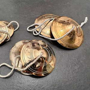 Manjeera de latón única, hecha con precisión para espectáculos de danza folclórica, ceremonias religiosas y música de meditación. - Product Image 1