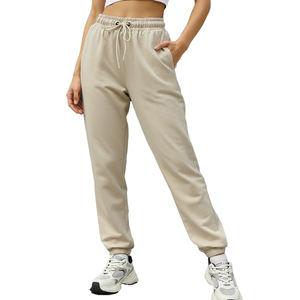 Pantalon de jogging ample sur mesure pour femme, décontracté, coupe élégante, en coton, avec logos personnalisés - Product Image 3