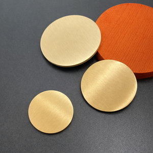 Moneda de desafío redonda de latón chapada en oro personalizada, en blanco, para troquelado, impresión y estampado, con arte popular, 40mm, temáticas de moda y amor, para negocios - Product Image 1