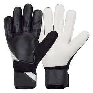 Gants de gardien de but avec design enveloppant pour une meilleure préhension du ballon et une position stable du poignet lors des impacts pendant les matchs. - Product Image 1