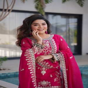 VASTRA COTTAGE Elegante Conjunto de Traje Palazzo de Georgette Bordado con Lentejuelas y Dupatta, Colección de Diseñador para Fiesta, para Mujer - Product Image 2