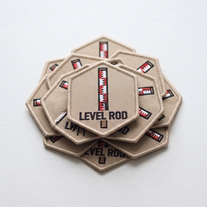 Fabricant de patchs brodés hexagonaux personnalisés en gros, badges de géomètre en vrac - Product Image 1