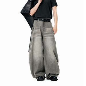 Jean en denim délavé foncé coupe large pour homme, style streetwear décontracté avec chaîne décorative, taille mi-haute, en coton, idéal pour l'automne - Product Image 5
