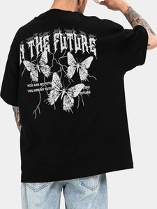 T-shirt graphique à manches courtes, idéal pour le style streetwear estival. Les commandes personnalisées sont disponibles directement de l'usine F10. - Product Image 2