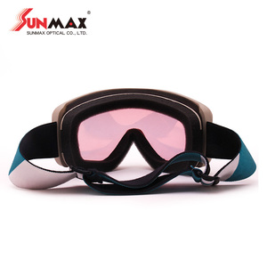 Masques de ski et de snowboard pour hommes, femmes et jeunes – Anti-buée, protection UV, design compatible avec les casques - Product Image 5