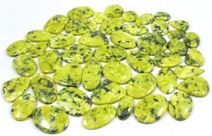 Lot en gros de cabochons naturels en Lizardite, pierres précieuses en quartz vert pour la fabrication de bijoux, formes variées lisses, propriétés curatives - Product Image 2