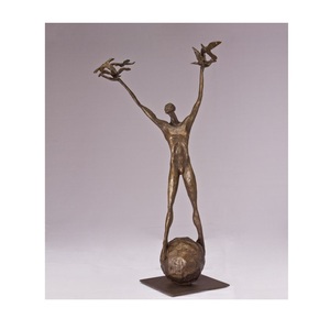 Pieza de Arte Escultural en Aluminio Fundido Diseñada para Mejorar el Ambiente Interior con un Lenguaje de Diseño Moderno - Product Image 2