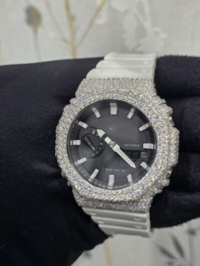 นาฬิกา Pahal Jewels รุ่นลิมิเต็ดอิดิชั่น สำหรับทุกเพศ หรูหรา ระบบอนาล็อก-ดิจิตอล ตัวเรือนสแตนเลสประดับโมอิสซาไนต์ หน้าปัดคริสตัลแซฟไฟร์ กันน้ำ 20BAR - Product Image 3