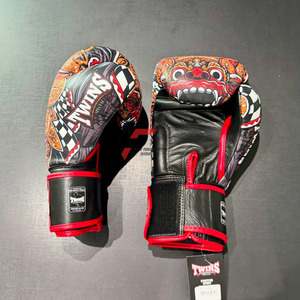 Guantes de Boxeo Twins para MMA y Muay Thai, Venta Directa de Fábrica, Personalizables, de Cuero Original Transpirable, para Kickboxing - Product Image 4