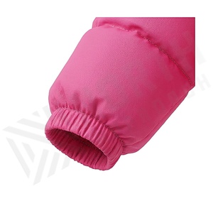 Chaqueta Acolchada Rosa con Estampado de Logotipo, Cuello Alto, Manga Larga, Relleno de Poliéster Grueso para Invierno, Cierre de Cremallera, Corte Corto - Product Image 6