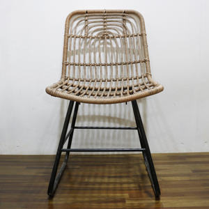 Chaise de salle à manger d'extérieur empilable en rotin PE avec cadre en aluminium de style moderne, durable, pour salon, hôtel, restaurant, cuisine, villa - Product Image 2