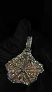 Colgante de Lujo Estilo Hip Hop con Incrustaciones de Diamantes en Forma de Estrella Floral, en Plata de Ley 925 y Moissanita Tallada, Chapado en Oro de 10K, Personalizado para Hombres y Mujeres - Product Image 3