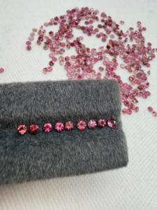 Tourmaline rose naturelle de haute qualité, taille brillant ronde 2,5-3,5 mm, pierre précieuse lâche avec jeu de couleurs, 46 carats, pour la fabrication de bijoux - Product Image 5