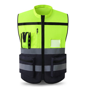 Chaleco de Seguridad de Alta Visibilidad con Franjas Reflectantes y Múltiples Bolsillos en Colores Verde, Naranja y Amarillo para Uso en Trabajos al Aire Libre - Product Image 2