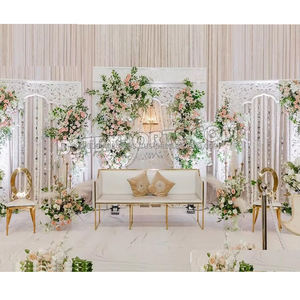 Magnifiques panneaux Mehrab blancs pour scènes de réception – Achetez des cadres de mariage blancs détachables en gros, design exclusif, pour la décoration d'événements en Malaisie - Product Image 1